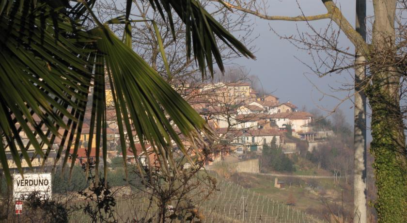 Cascina Arcangelo Raffaele Verduno Exterior photo